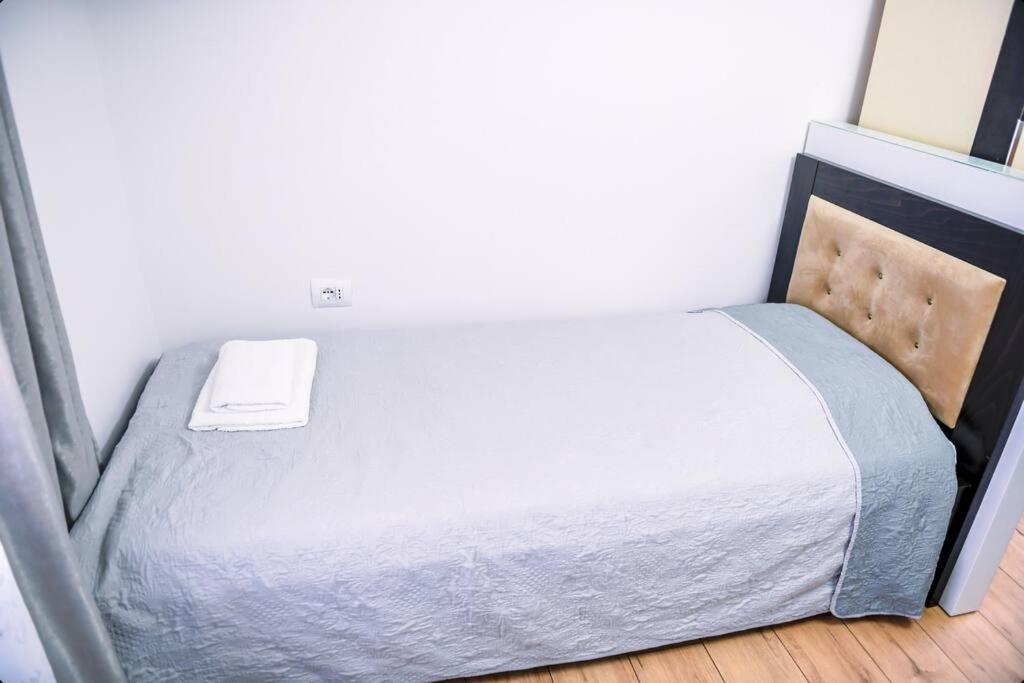 Magda Studio In Berat Center Exteriör bild