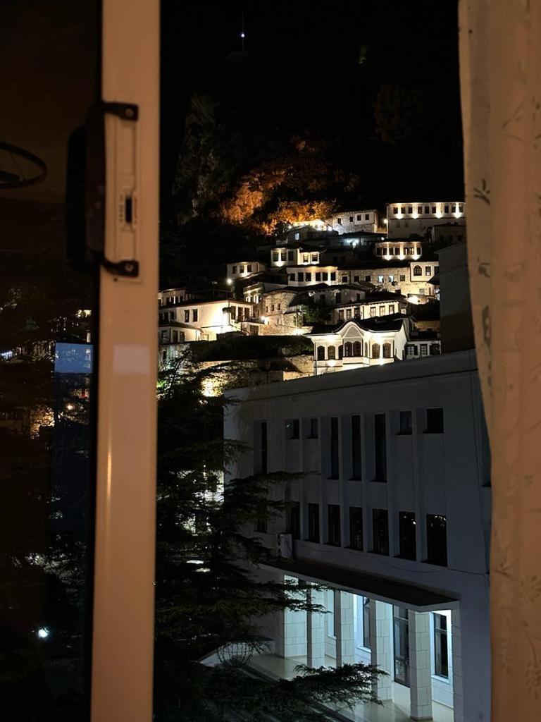 Magda Studio In Berat Center Exteriör bild